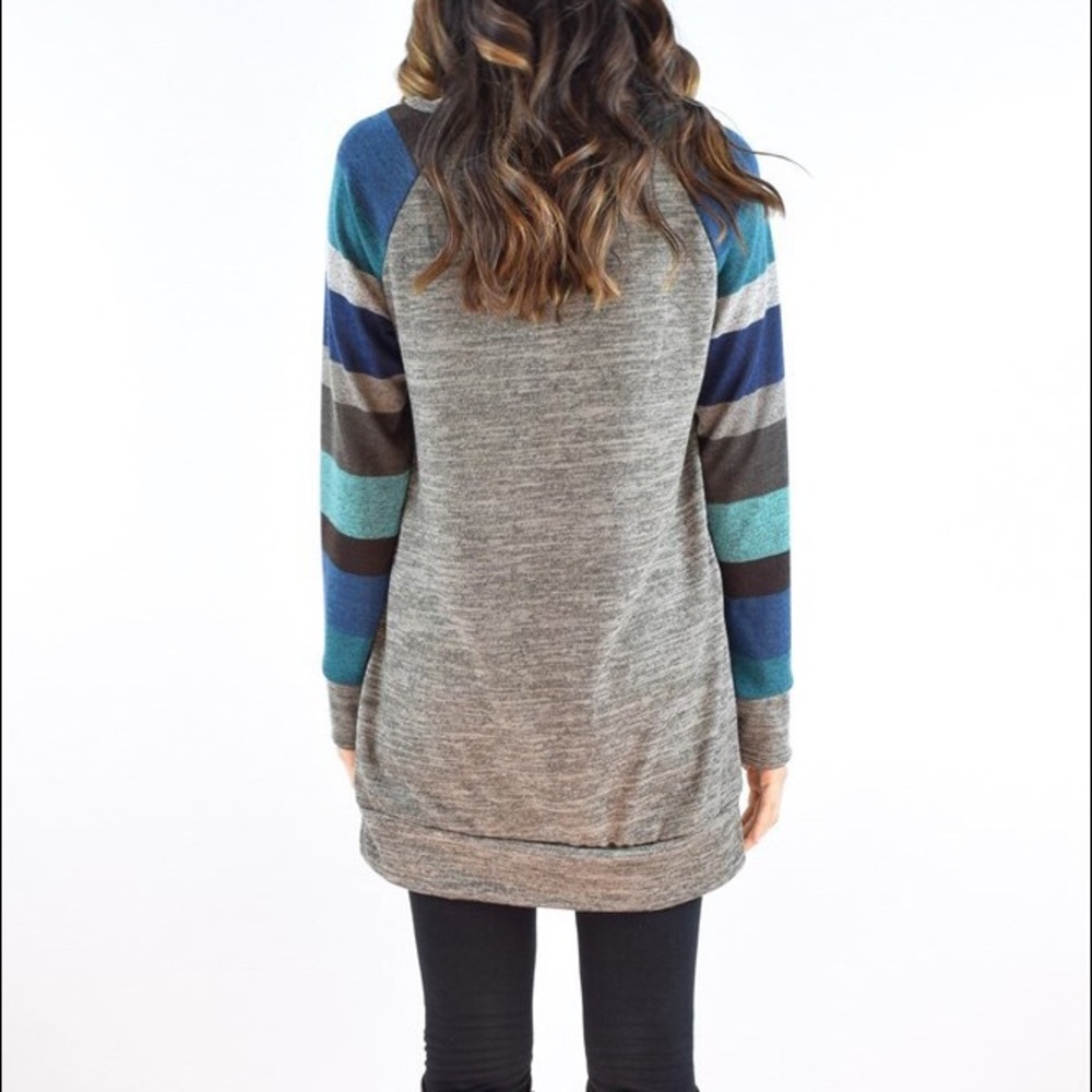 Gray long light sweater shirt - Picture 2 of 4