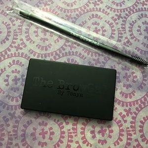 ‼️REDUCED‼️ Tonya Crooks Browgal