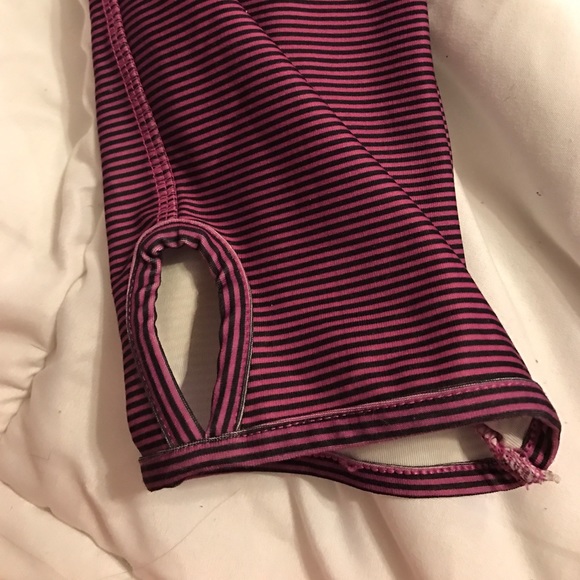 Women's work out capris - Picture 2 of 3