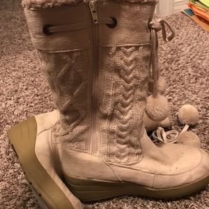 Suede and knit winter boots, size 9.