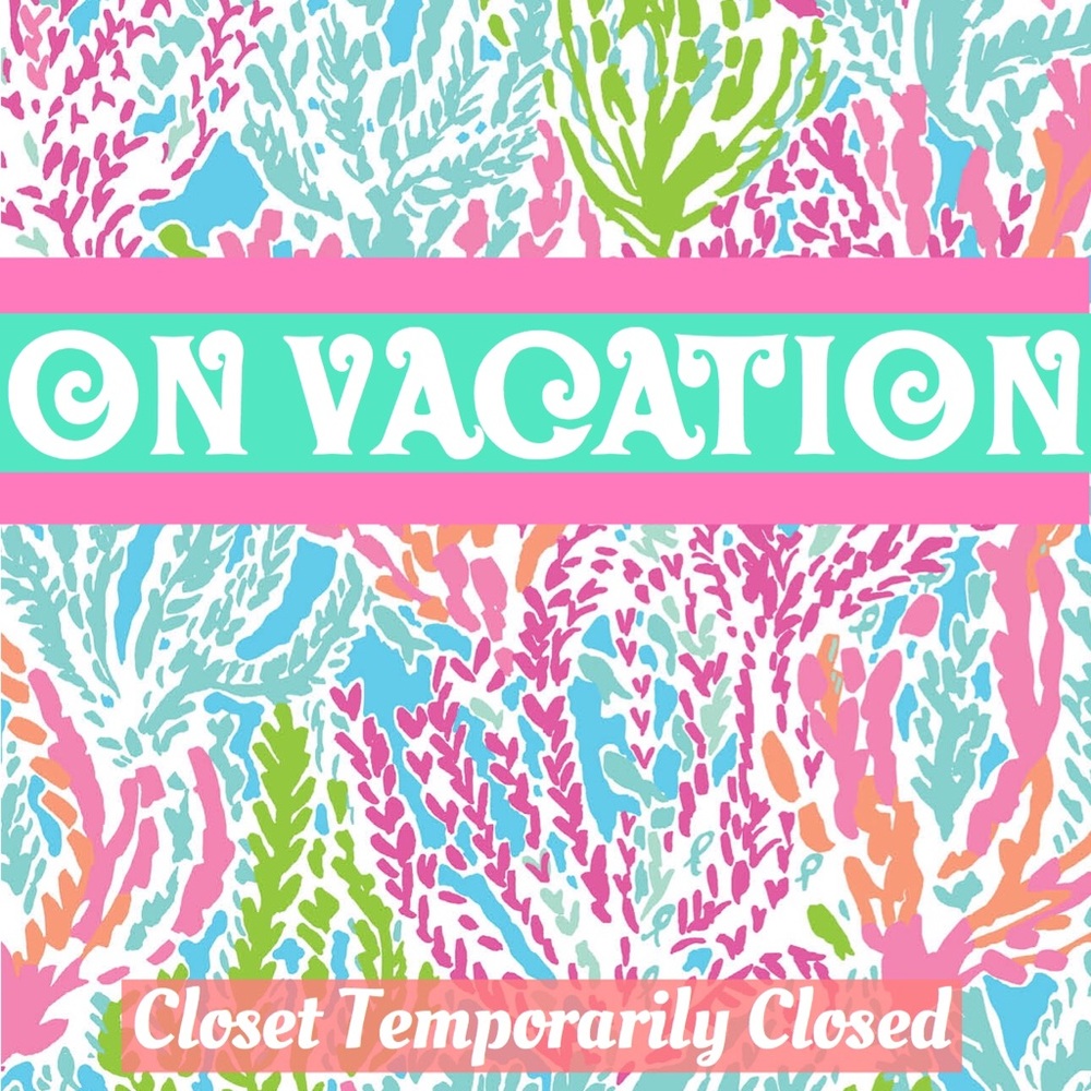 🚘Closed for Vacay🚙