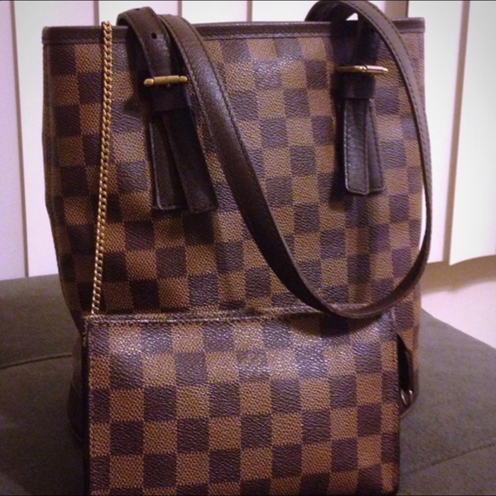 Bucket  Louis Vuitton...