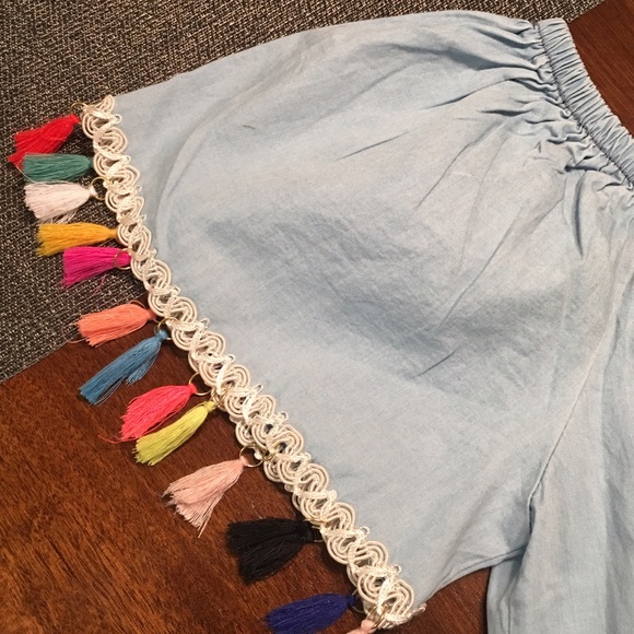 Boho Off The Shoulder Chambray Top - Picture 3 of 5