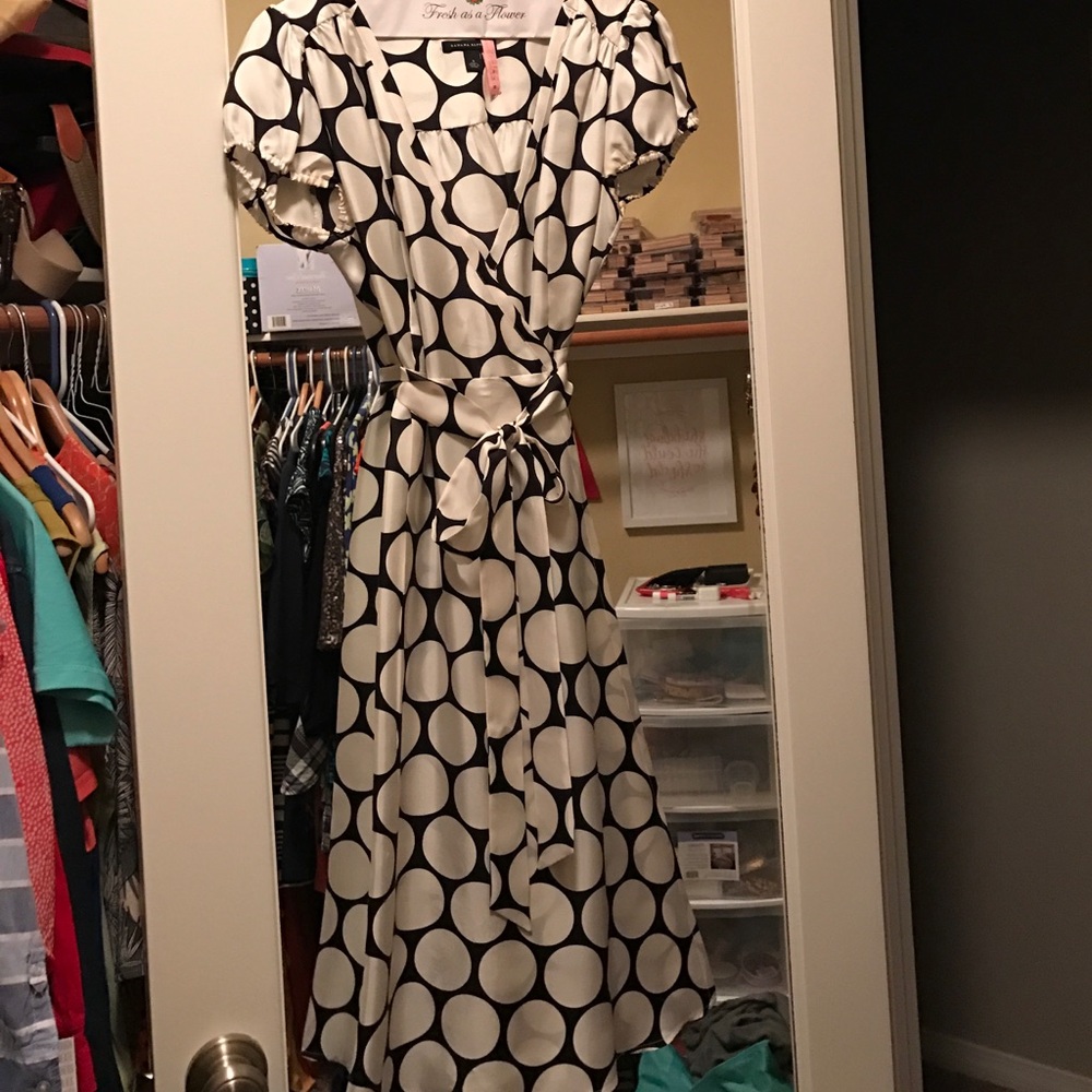 Banana Republic polka dot wrap dress, size 6.