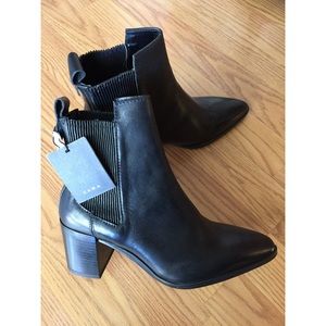 🆕Zara Boots