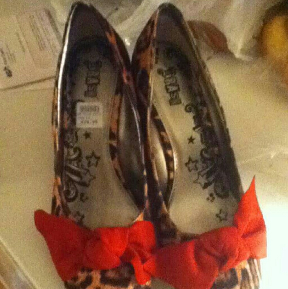 ISO BRASH CHEETAH LEOPARD WEDGE HEELS 12/13W