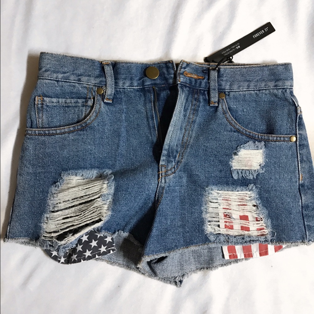 ✨ Buy 2, Get 1✨NWT! High-Waisted Flag Jean Shorts