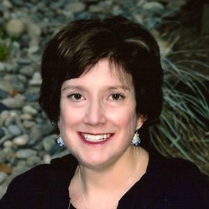 Meet your Posher, Claudia