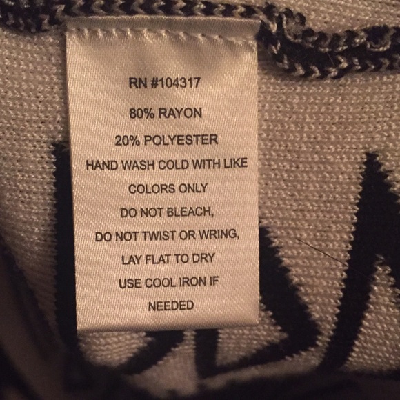 3/4 Sleeve Sweater Dress - Picture 4 of 4