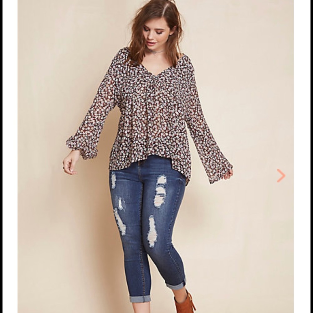 Floral print tie front blouse 🌸