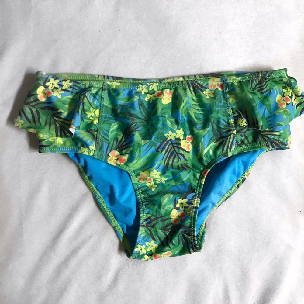 ✨ Buy 2, Get 1 Free ✨NWT! Floral Swim Bottoms
