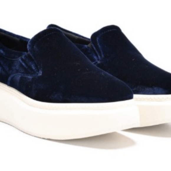 velvet sneaker - Picture 5 of 5