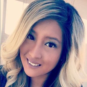 Meet your Posher, Esther