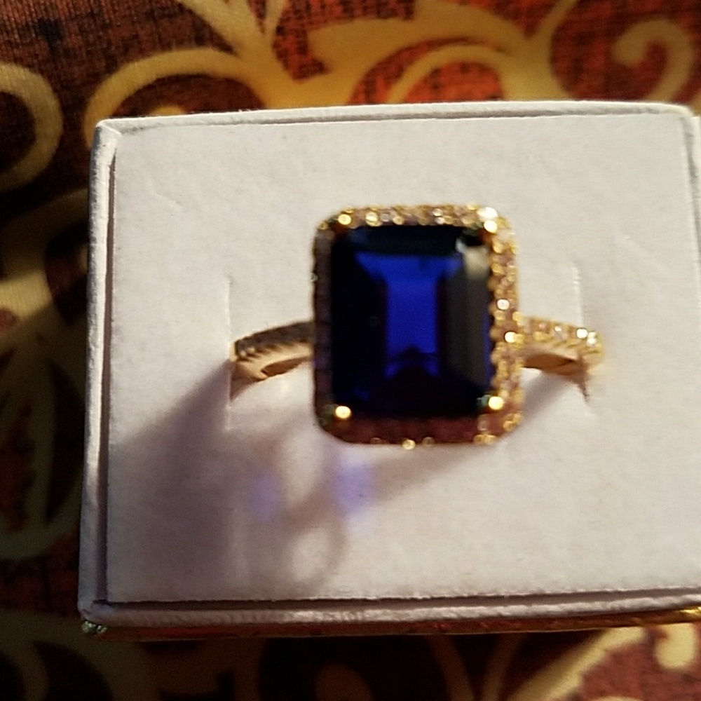 Ladies ring brand new