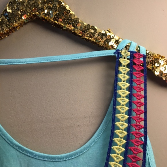 Ocean Drive Tank - Picture 6 of 7