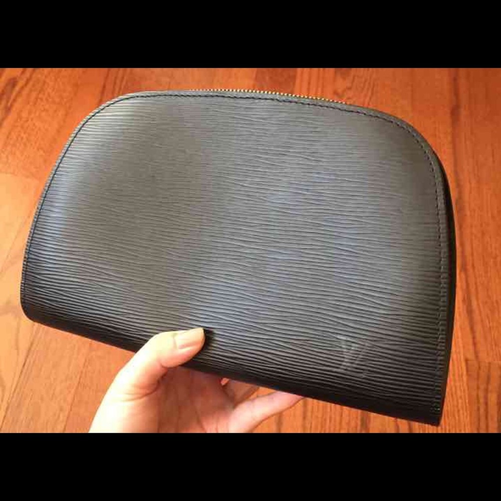 Authentic Louis Vuitton Cosmetic Pouch Dauphine