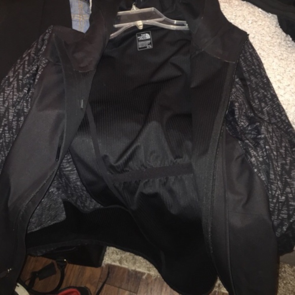 North face jacket! - Picture 3 of 5