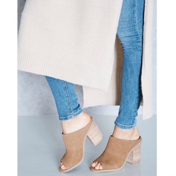 Stack Heeled Peep Toe Mules - Picture 4 of 4