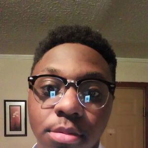 Meet your Posher, Lorenzo