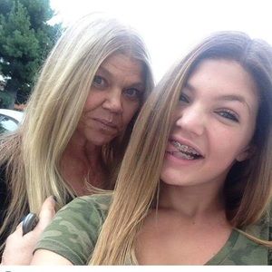 Meet your Posher, Halle