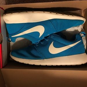 Nike Roshe Run 11.5