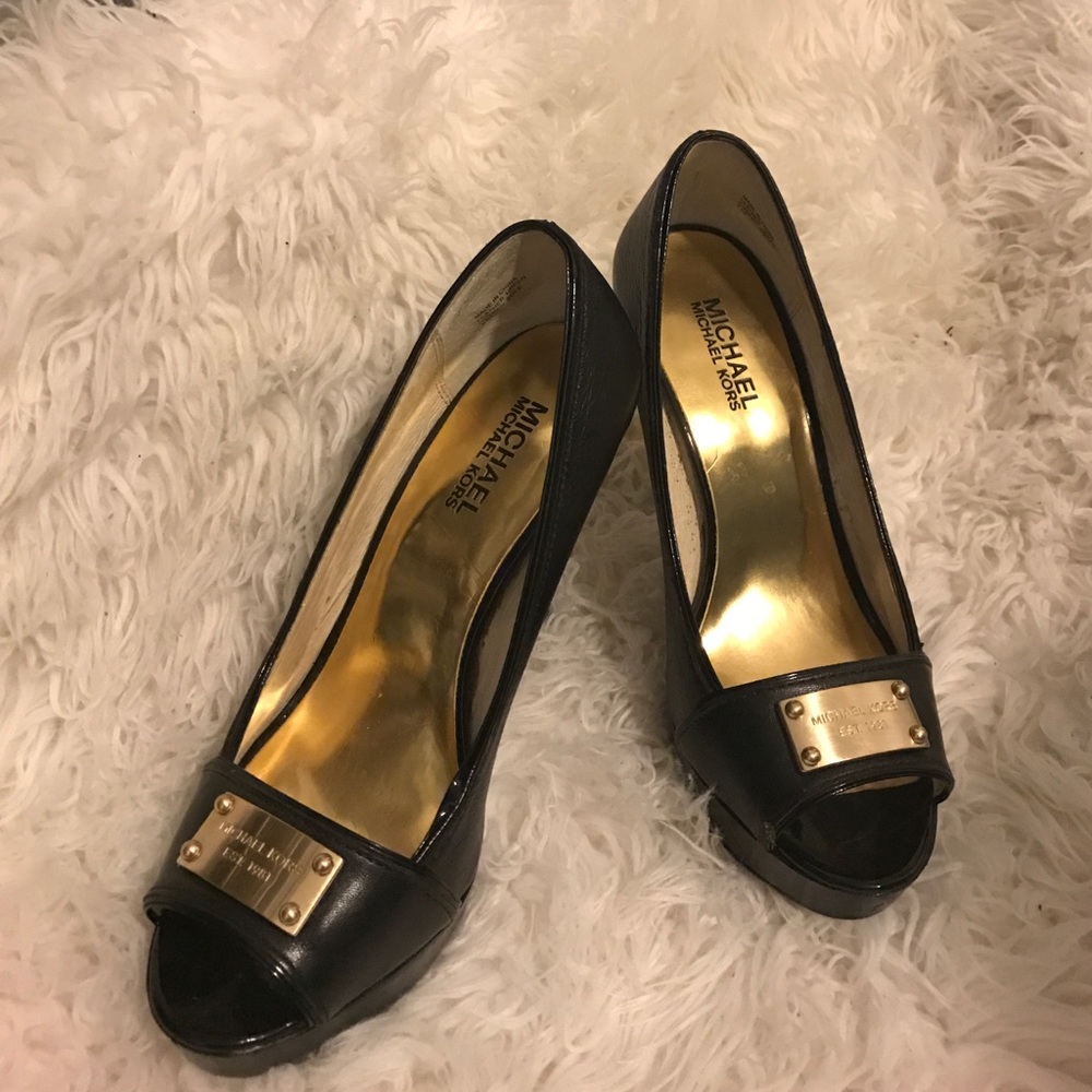 Black Michael Kors Pumps