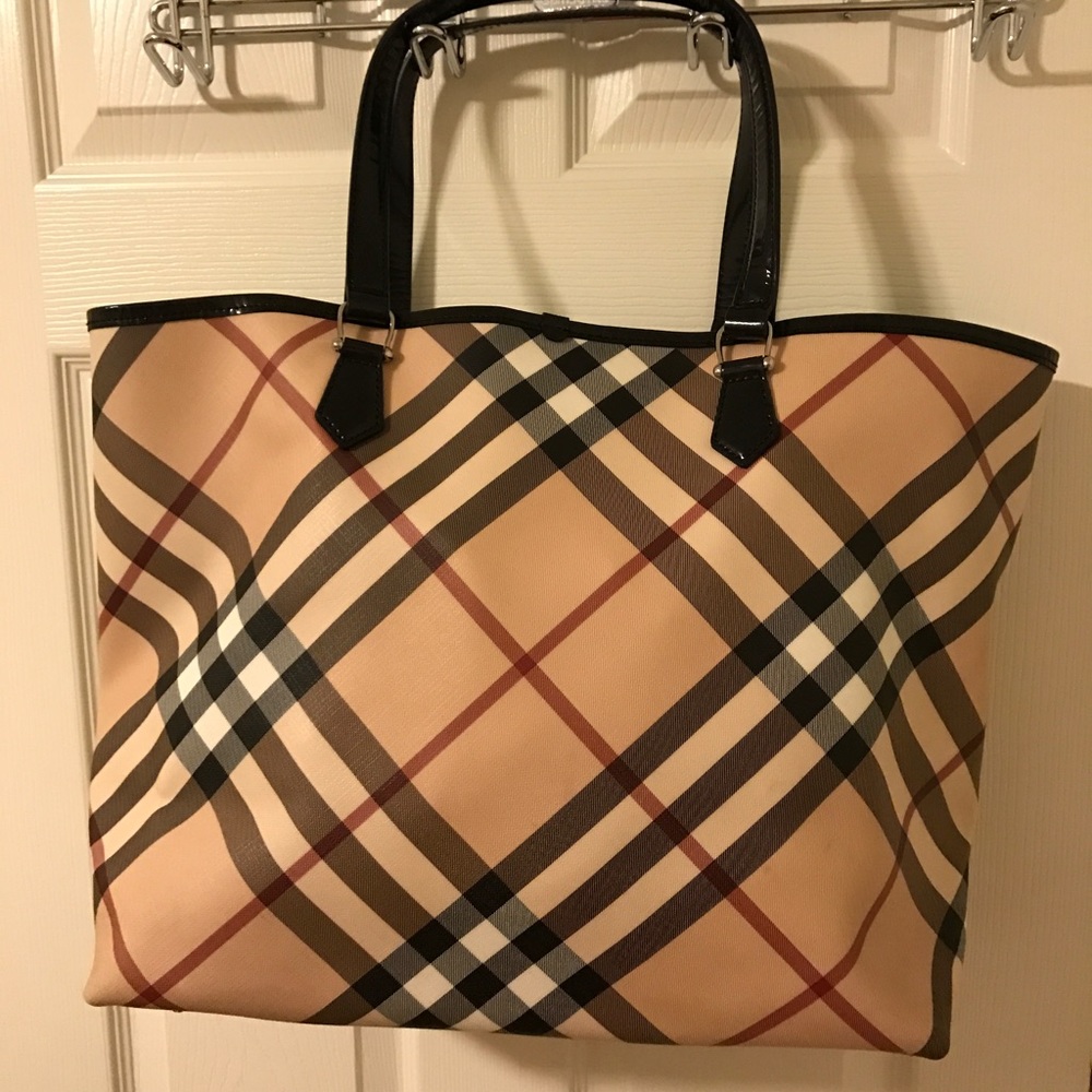 Large Burberry tote bag