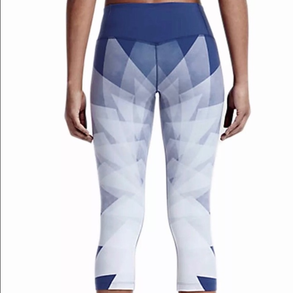 Nike Tight Fit Sz Small Blue. NWT
