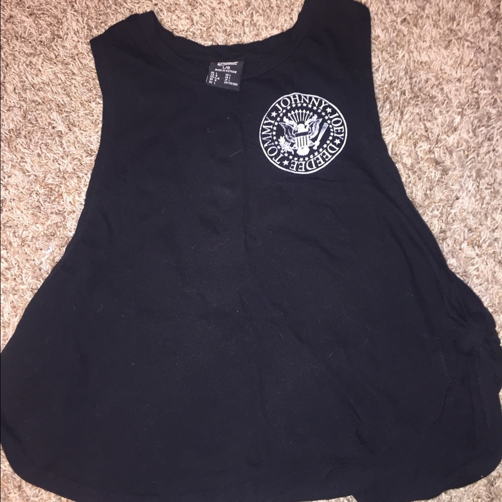 ramones top