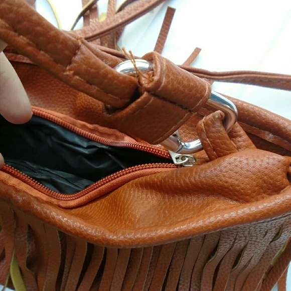 Fringe purse - Picture 3 of 4