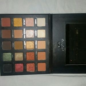 Eyeshadow Palette