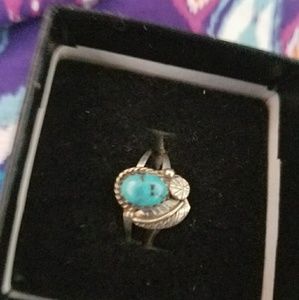 NATIVE AMERICAN STERLING SILVER AND TURQUOISE ring