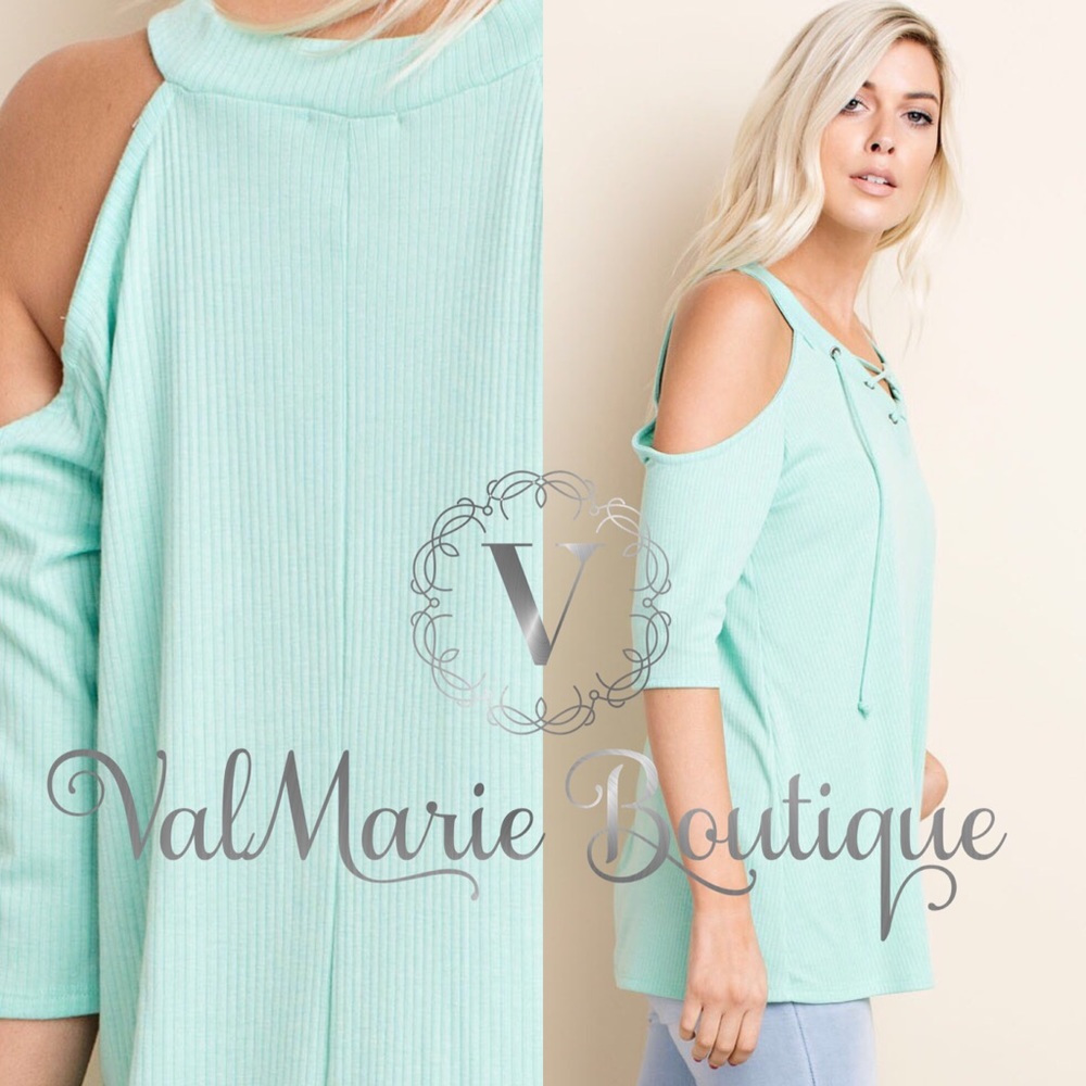 ‼️LAST 2 - COLD SHOULDER RIBBED LACE FRONT TOP - Picture 3 of 4
