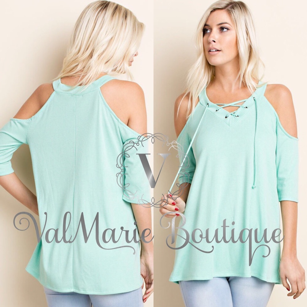 ‼️LAST 2 - COLD SHOULDER RIBBED LACE FRONT TOP - Picture 4 of 4