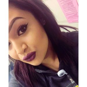 Meet your Posher, Priscilla