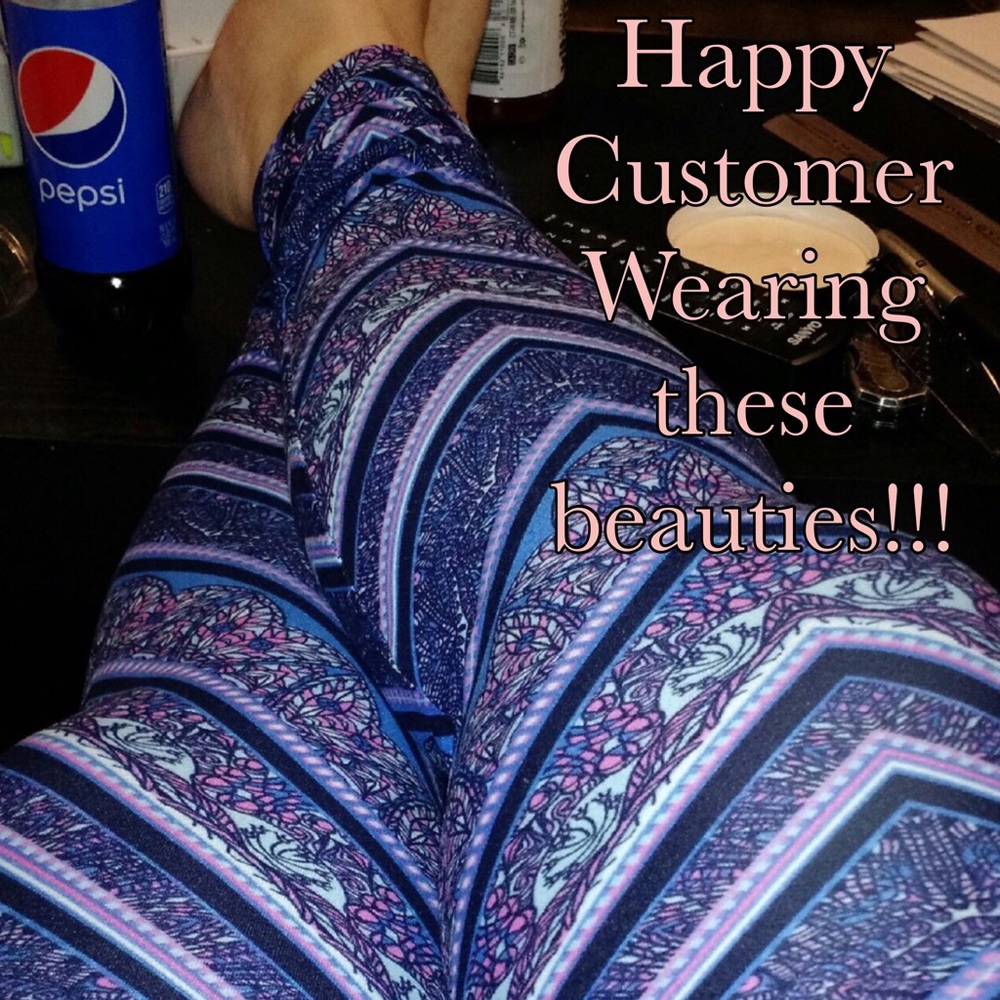 MEGA SOFT KNIT KALEIDOSCOPE LEGGINGS - Picture 4 of 4