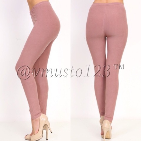 MEGA SOFT KNIT TRENDY MAUVE LEGGINGS - Picture 3 of 5