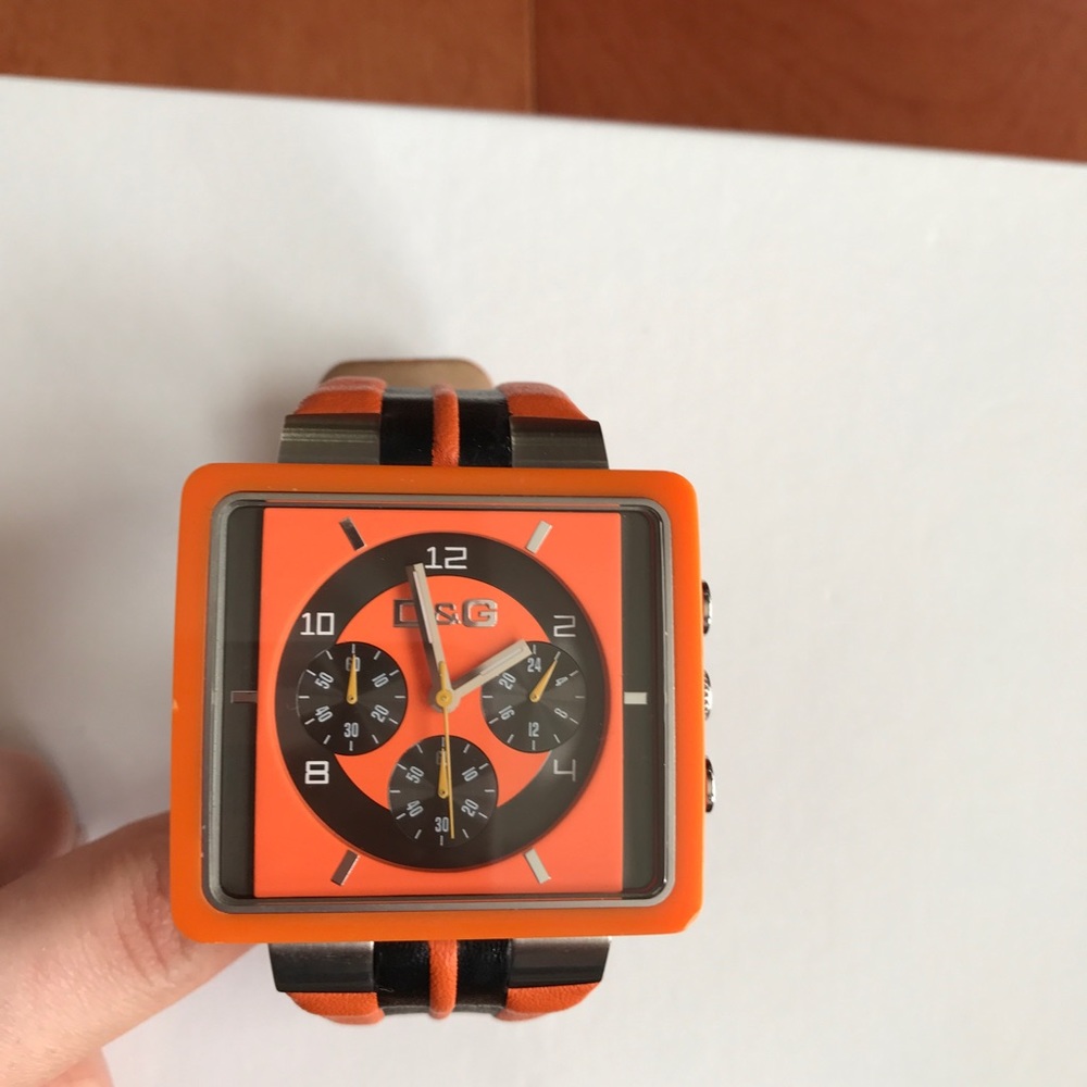 Dolce & Gabbana Hand Watch