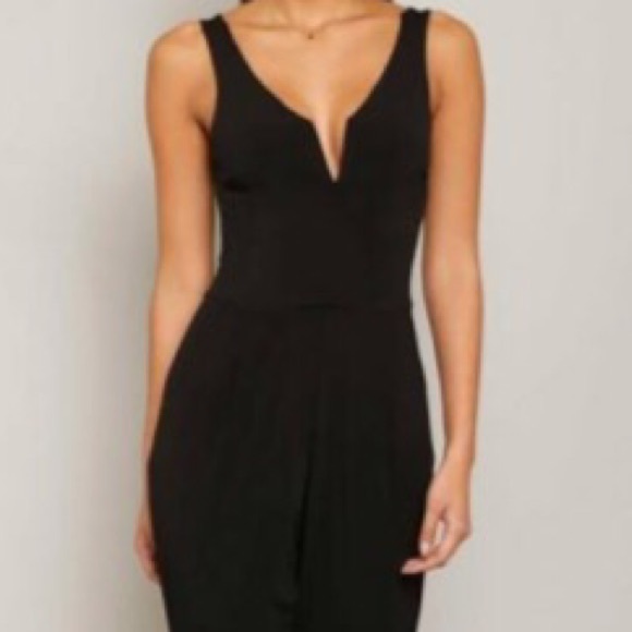 ✨LAST ONE✨Gorgeous jumpsuit - Picture 4 of 4