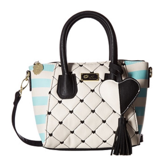 Bundles. 15% off 3 or more items🌸🌸🌸 - Picture 5 of 7