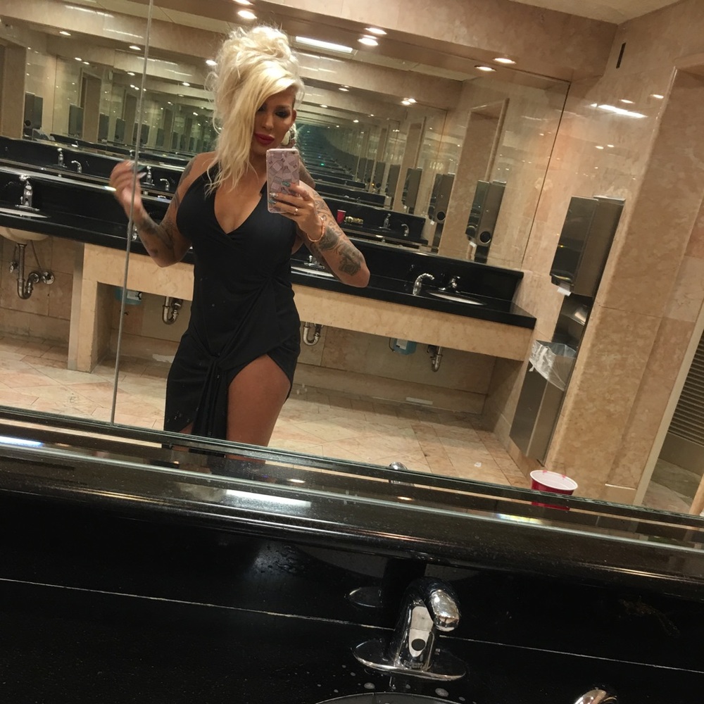 Meet your Posher, Denise