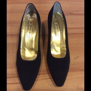 Bruno Magli black pumps size 10