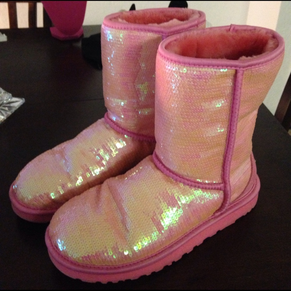 AUTHENTIC UGG SPARKLED PINK BOOTS