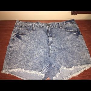 Distressed forever 21 high waisted Jean shorts