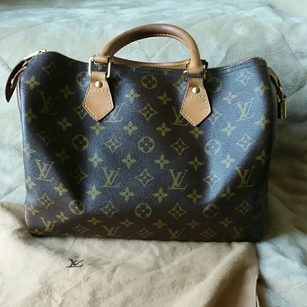 ****SOLD**** Classic Louis Vuitton Speedy 30