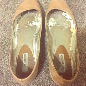 Steve Madden Tan Flats