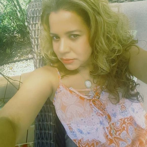 Meet your Posher, Mari - Picture 1 of 1