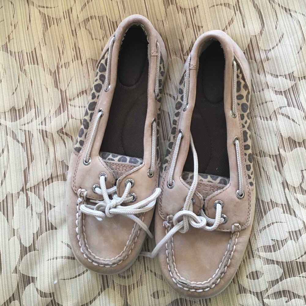 Sperry Topsider cheetah print size 6.5