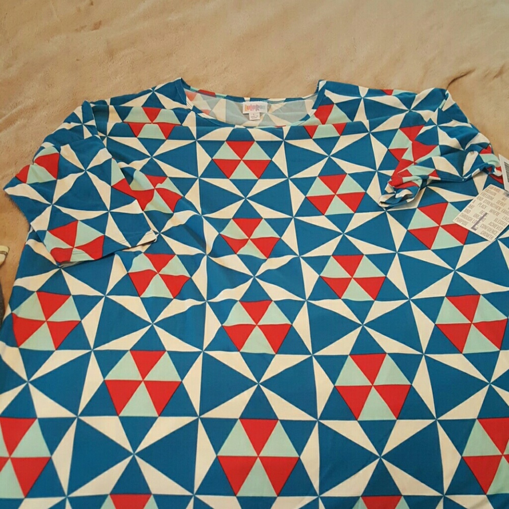 Lularoe irma , leggings material