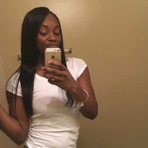 Meet your Posher, Briana